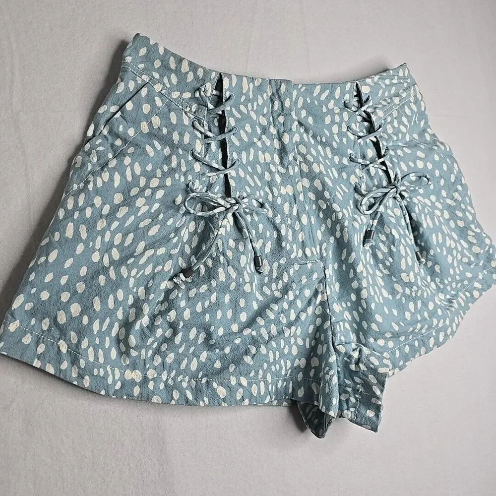 Free People Bennett Shorts high waisted w/ Side pockets‎ flowy size 8 Blue White